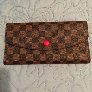 Checkered wallet